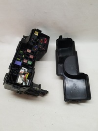 фото thumb №5, Citroen c1 aygo peugeot 108 корпус запобіжників