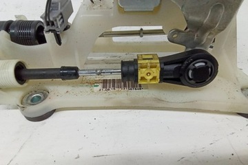 фото thumb №9, Механизм изменения коробки передач volvo xc60 31367846 1.97l дизель 140kw 2015