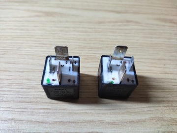 РЕЛЕ 213 PASSAT B5 443951253J