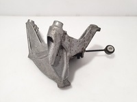 фото thumb №13, Audi a4 b9 8w 2.0tdi кронштейн кронштейн двигателя правая 4m0199308ad 4m0199307ad