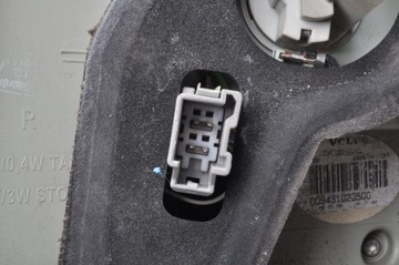 фото thumb №8, Volvo xc70 ii лампа права задня правий зад w крило 30698984