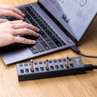 Reagle HUB USB 3.1 PRO, активный, 11 портов USB-A, блок питания 36 Вт