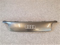 фото thumb №1, Auri r8 420 накладка молдинг кришки задня оригінал