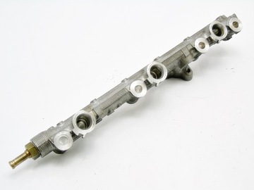РЕЙКА ВПРЫСКА 3.0 V6 VVTI GS300 IS300 CROWN