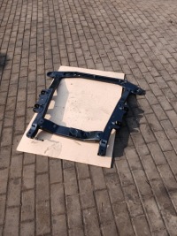 Купить Подрамник подрамник подрамник super состояние оригинал dacia sandero 1, фото thumb