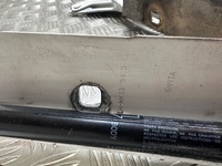 фото thumb №9, Петлі капот перед jaguar f-pace