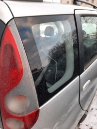 фото thumb №1, Задняя правая стекло кузовная toyota yaris verso