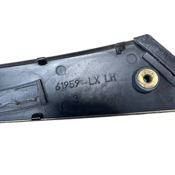 фото thumb №7, Chrysler 300c 2015 левая сторона планка / прокладка стёкла дверь задних