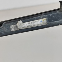 фото thumb №5, Audi e-tron 2019 ліва сторона молдинг / прокладка скло двері задніх