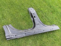 фото thumb №1, Mercedes eqe 295 обшивка праве поріг блок двигуна