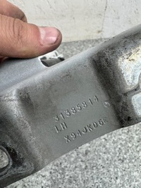 фото thumb №5, Петля капот левый volvo xc60 i 2008-2017 31385814