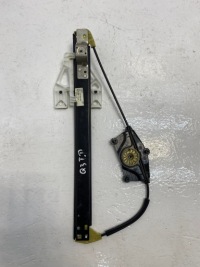 фото thumb №1, Audi q3 механізм скло правий задня 8u0839462