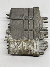 фото thumb №1, Бортовой компьютер bosch 030906027ac