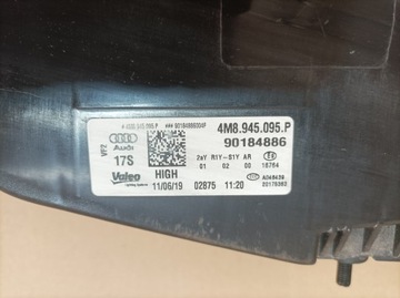 фото thumb №15, Audi q8 лампа крышки зад 4m8945095p