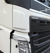 фото thumb №1, Ветровики брызговики volvo fh4 scania r renautl t