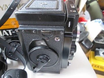 Камера Yashica Mat 124G В КОРОБКЕ + ОСТАЛЬНОЕ