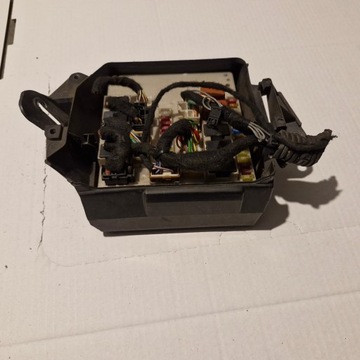 фото thumb №1, Модуль uch коробка запобіжників renault clio iii modus 233293d