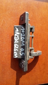 Купити Mazda 626 gw ручка задня кришки багажника задній, фото thumb