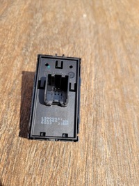 фото thumb №7, Opel astra k v 2016 кнопка скло лівий задня