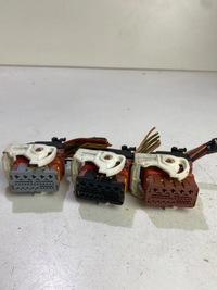 фото thumb №6, Разъёмы штекер колодка коробка предохранителей bsm r07 peugeot 1007 207