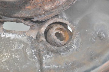 фото thumb №13, Поворотна опора ліва зад piatsa диск якірна mercedes w140 s клас 1403504341