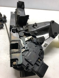 фото thumb №2, Замок двері r224a36 240000000 ford ліва задні