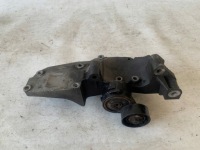 Купити # кронштейн генератора mondeo mk4 tdci 7g9q-10k018-aa, фото thumb