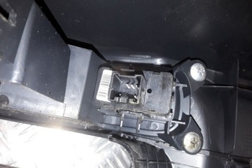 фото thumb №9, Консоль капот nissan note e11, ne11 k13696 1.5l дизель 63kw 2008