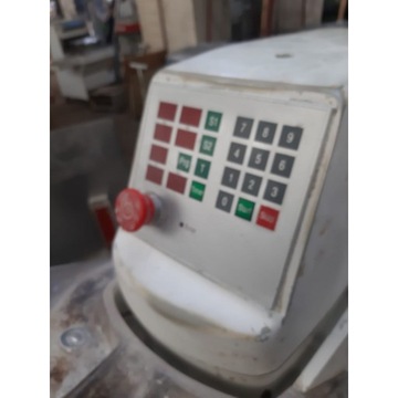 Боковой миксер 120 кг -180 л - 25 000 нетто