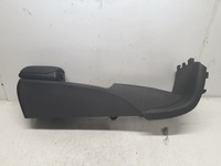 фото thumb №9, Volvo v50 04-12 туннель средний бардачок подлокотник 8687408