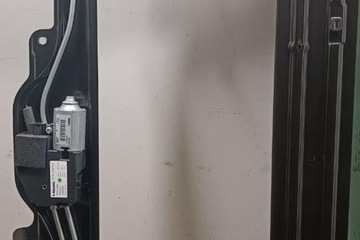 фото thumb №10, Люк bmw 6 gran купе f06 1717822c бензин 235kw 2012