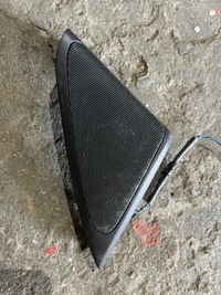 фото thumb №1, 32 bmw f01 f02 треугольник динамик hifi правый 7226612