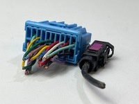 фото thumb №10, Роз'єми штекер колодка радіо дисплея suzuki sx4 13-