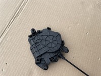 фото thumb №9, Замок крышки багажника задняя доводчик ua945052805 163672 bmw x1 u11 24r