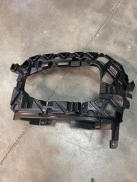 фото thumb №1, Підсилювач бампера ліва vw t-roc 2ga 807723c