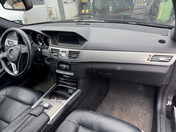 фото thumb №6, Mercedes e класс w212 2,2 cdi рестайлинг прокладка панель консоль