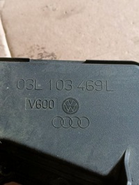 фото thumb №3, Крышка клапанов audi 2.0 tdi i 03l103469l