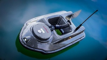 Лодка-приманка Boatman Actor PRO - GPS SONAR PILOT CARBON
