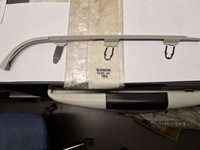 фото thumb №1, Peugeot 405 молдинг pod фара левая оригинальный номер 6203a0