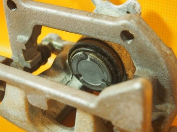 фото thumb №8, Audi a5 8t суппорт тормозной зад lh 8k0615403e 16km