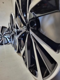 фото thumb №12, Алюмінієвий диск jaguar i-pace 8.5" x 22" 5x108 et 50,5