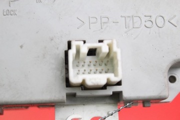 фото thumb №7, Панель керування повітропровід клімат e0002c mazda 6 1 i gg 02-05