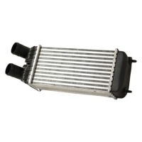 фото thumb №1, Радіатор повітря citroën c3 picasso 2015 2016 2017