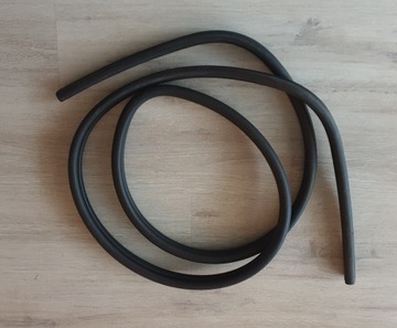 фото thumb №1, Прокладка дверь зад задняя jeep cherokee liberty kj