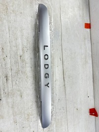 фото thumb №1, Dacia lodgy молдинг накладка крышки багажника задняя