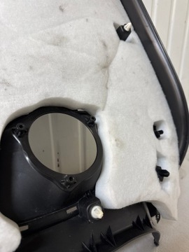 фото thumb №10, Tesla модель y 20- оббивка кришки багажника зад 1622264-00-b