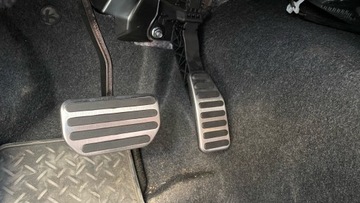 Nakładki na pedały Suzuki Swift 2010 - 2017