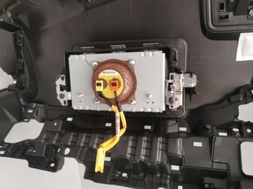 фото thumb №11, Mazda cx5 ii 19 usa консоль панель з подушка оригінал звичайна