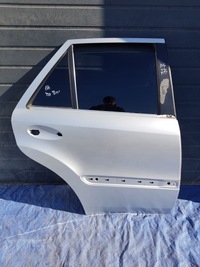 фото thumb №1, Двері правий задня mercedes ml w164 c775 775