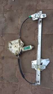 фото thumb №1, Pod.szyby правий перед volvo v40 03r hb